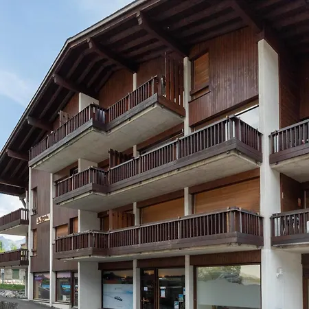Apartment Les Dryades By Interhome